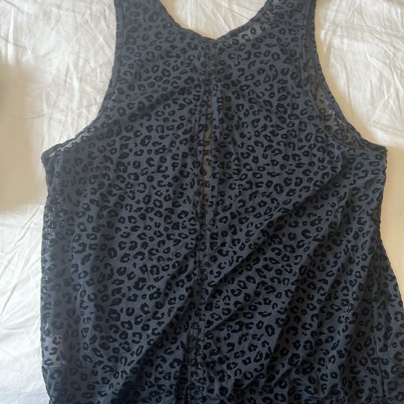 Fabletics Black Cheetah Print Sheer Tank. Size Medium. - Picture 2 of 2